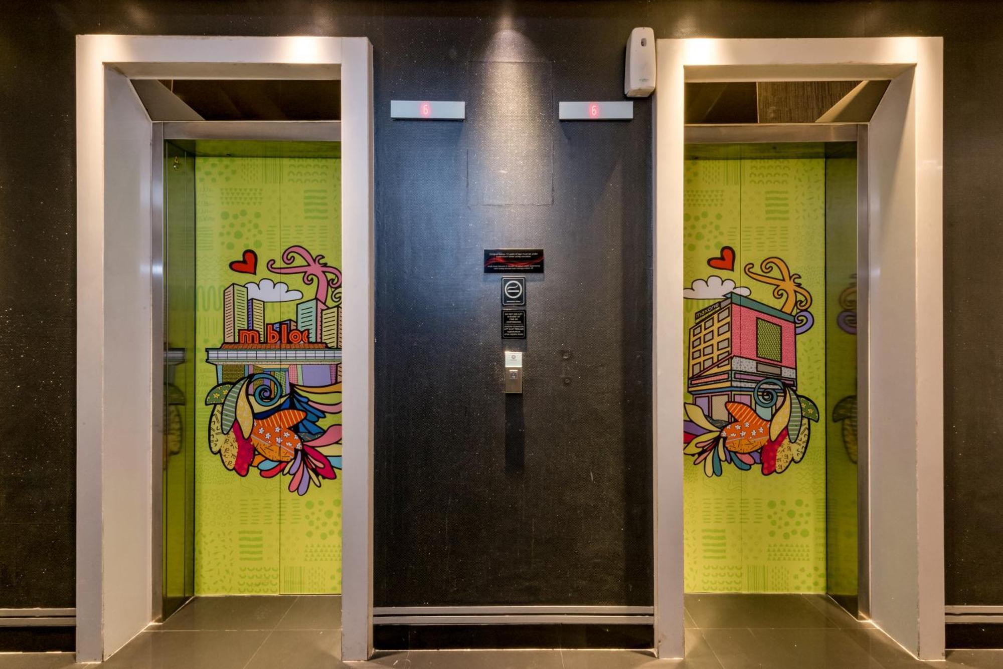 Maxone Premier Melawai Hotel จาการ์ตา ภายนอก รูปภาพ
