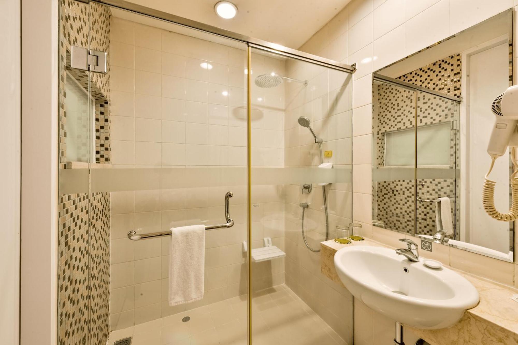 Maxone Premier Melawai Hotel จาการ์ตา ภายนอก รูปภาพ