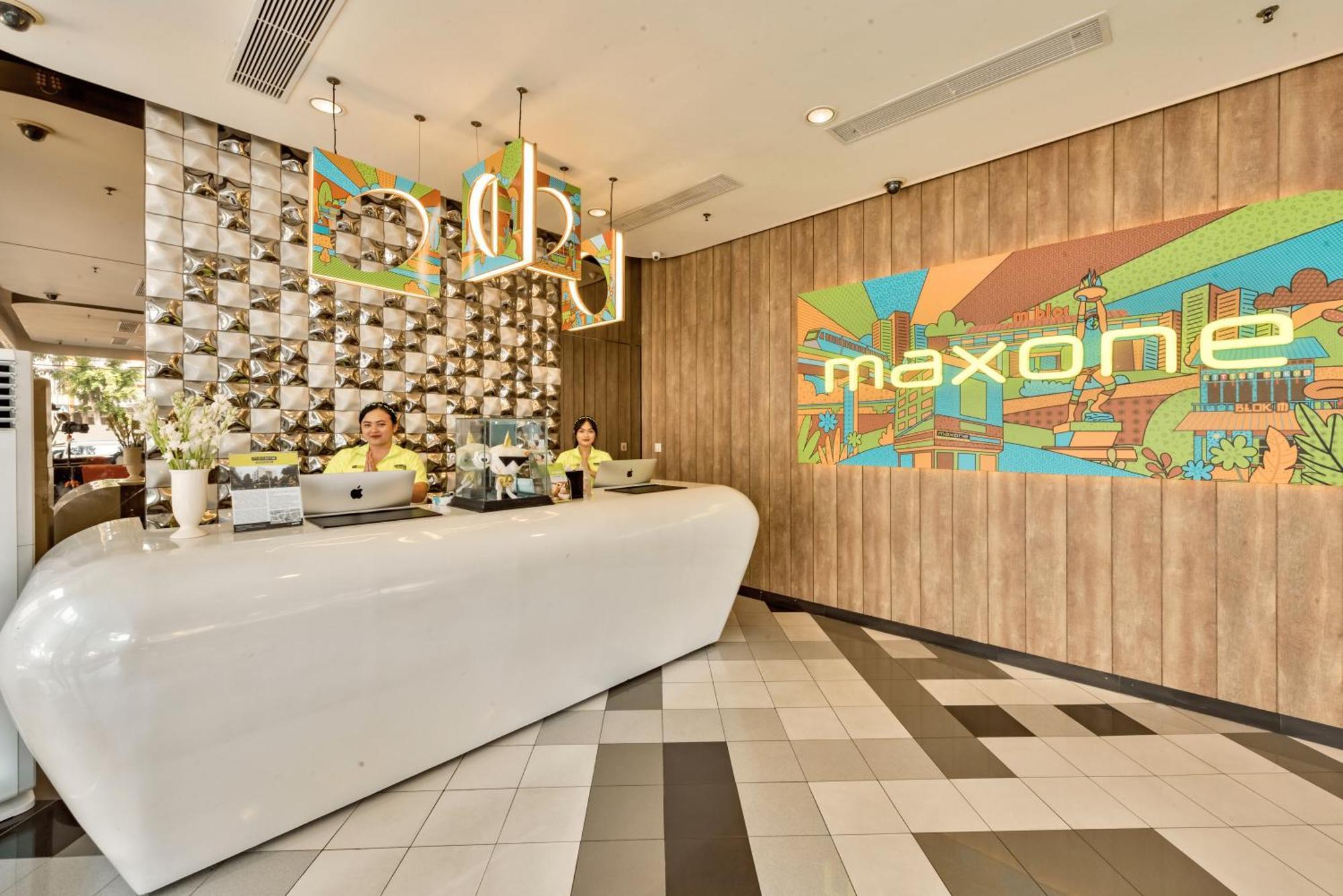 Maxone Premier Melawai Hotel จาการ์ตา ภายนอก รูปภาพ